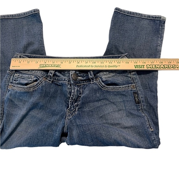 Silver Jeans Suki Surplus Capri - Picture 5 of 9